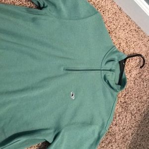 Green vineyard vines pullover